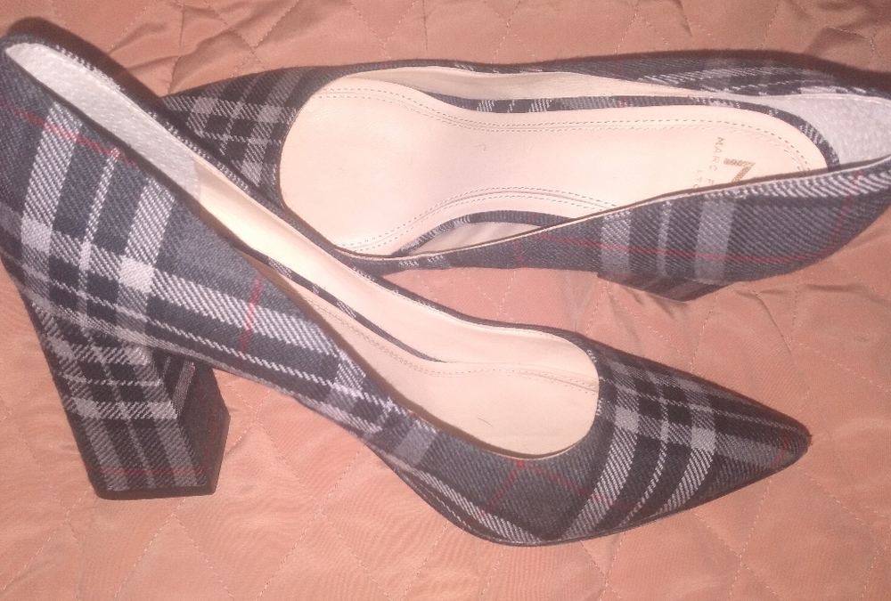 Marc Fisher 6.5 M   plaid